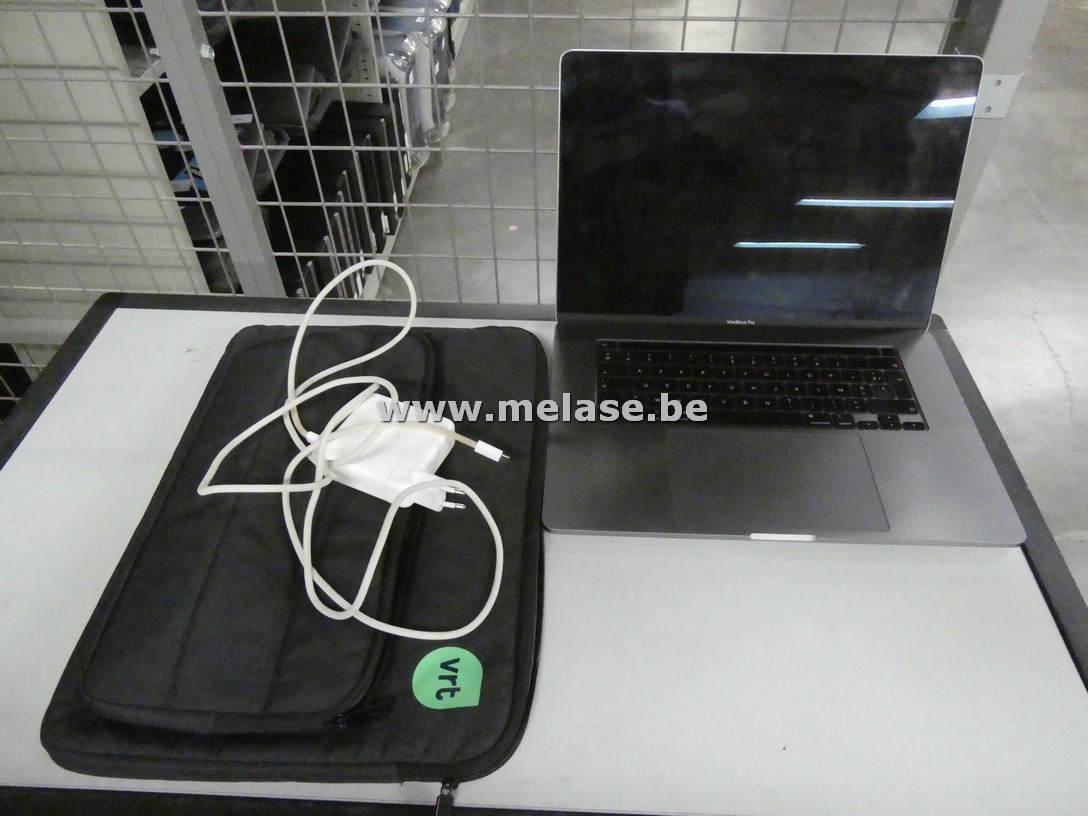 Laptop "Apple"