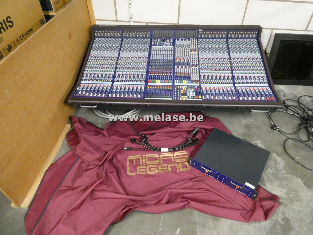32 kanaals analoge mengtafel "Midas"