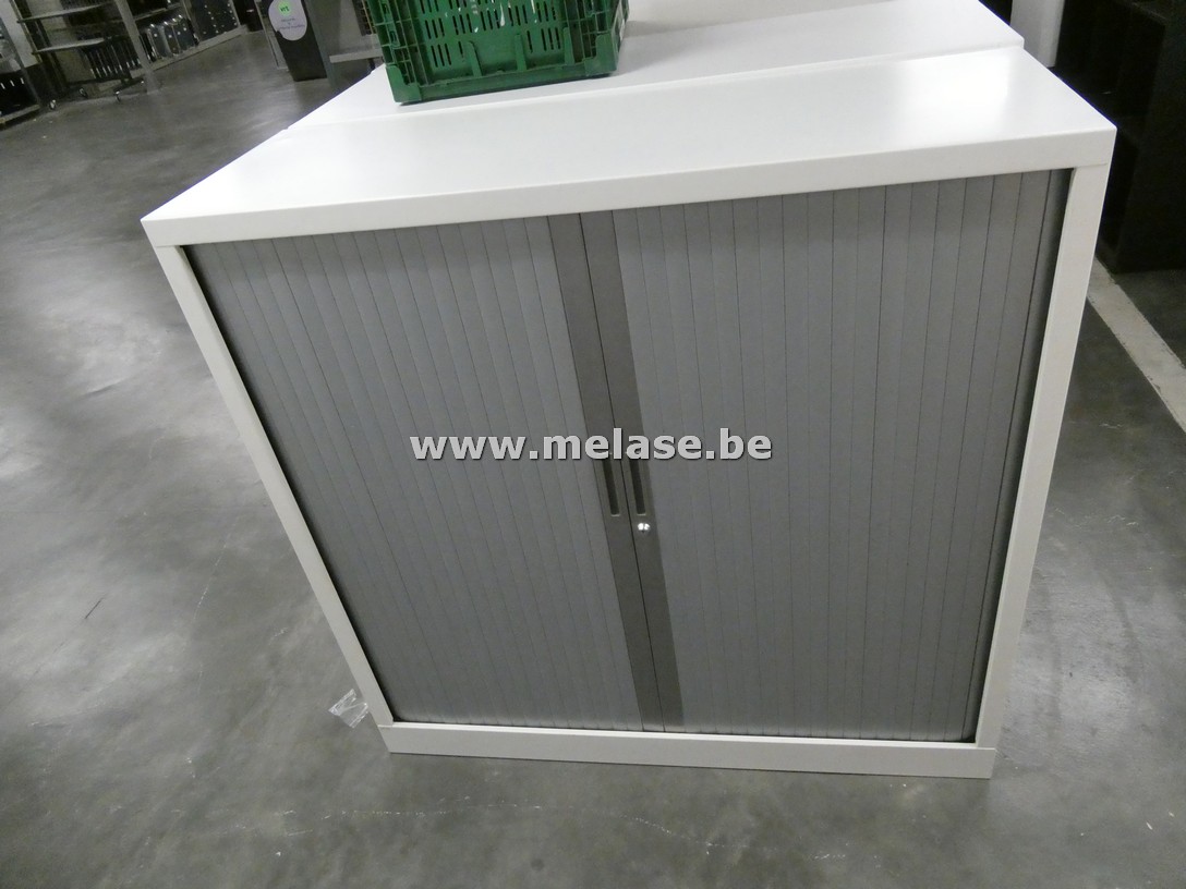 Metalen halfhoge schuifdeurkasten