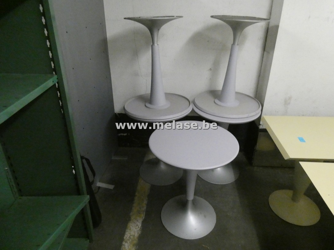 Tafeltjes "Dr. no by Starck"