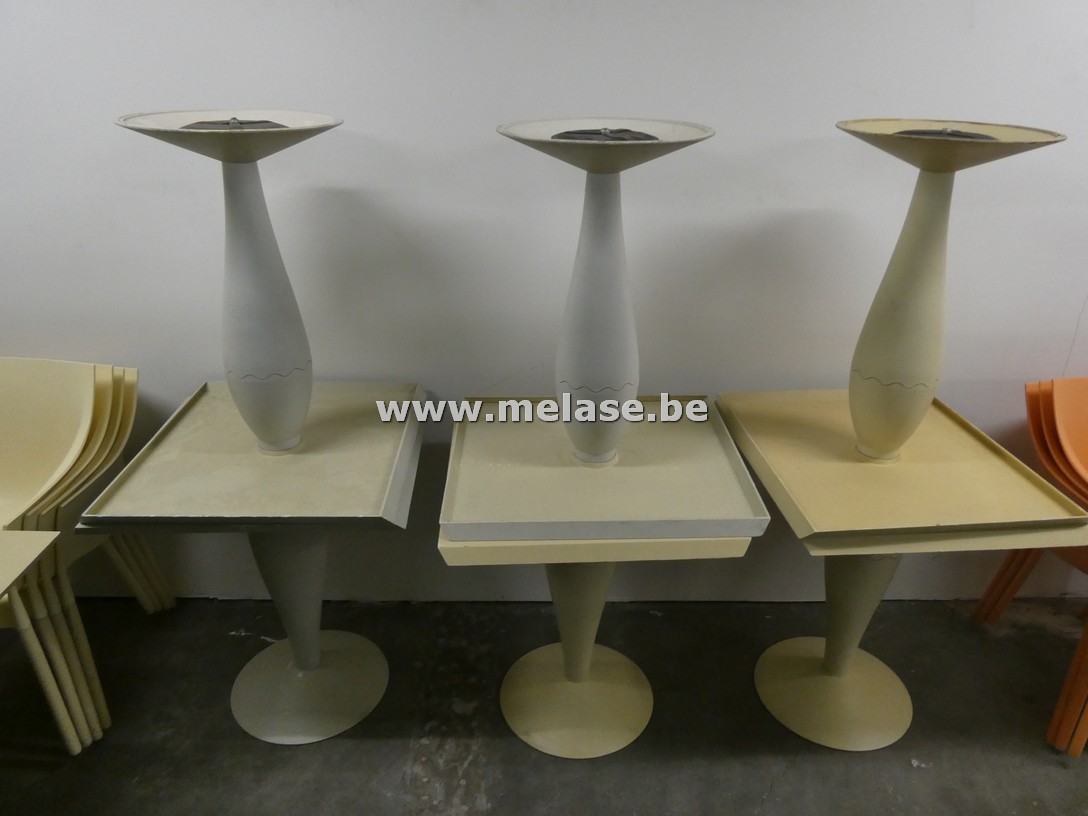 Tafeltjes "Dr. no by Starck"