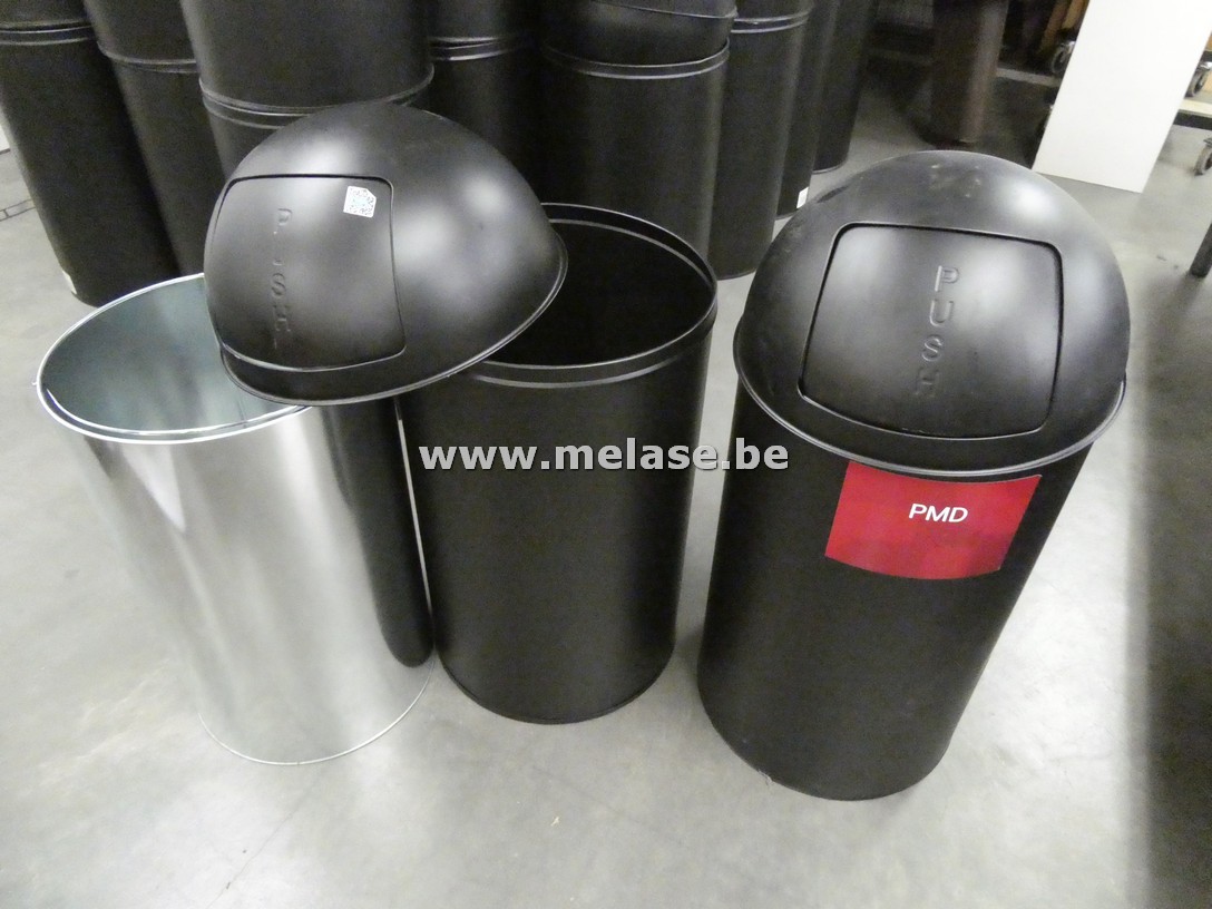 Vuilnisbakken "zwart metaal"