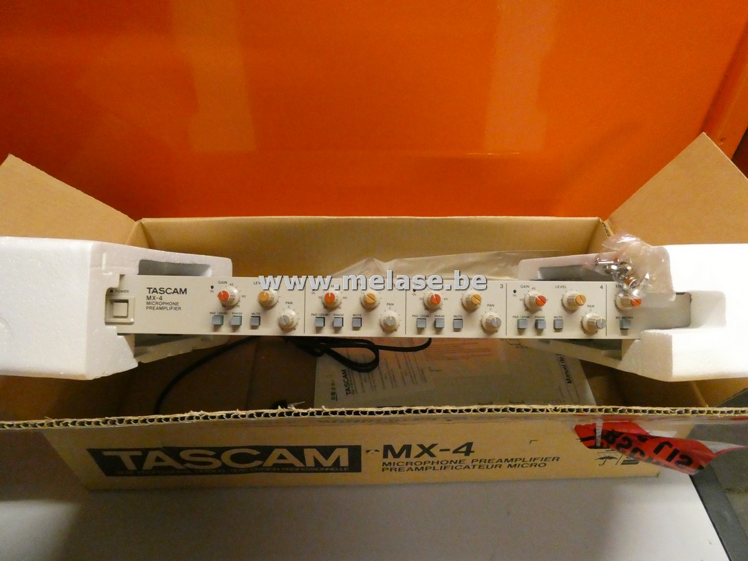 Microfoon pre-amp voor 4 mic's "Tascam"