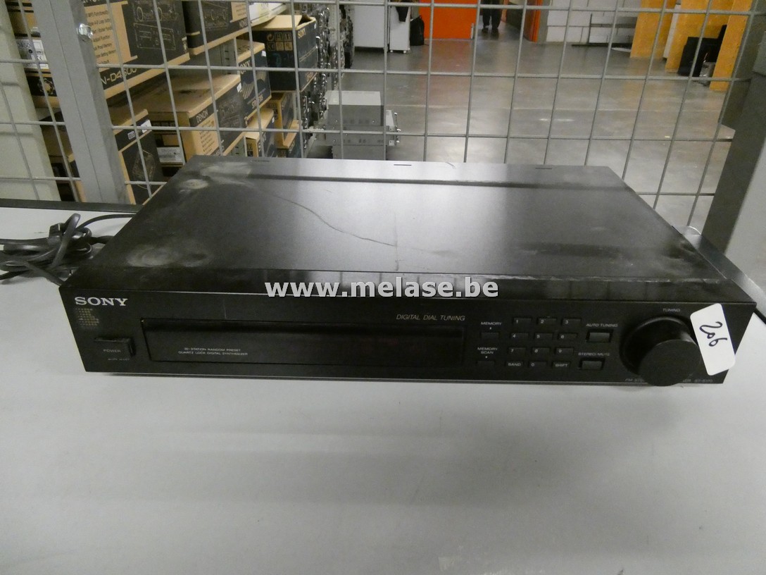 FM-AM Tuner "Sony"