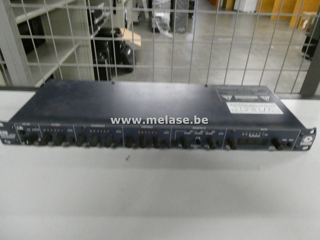 Digital Voice Processor "Symetrix"